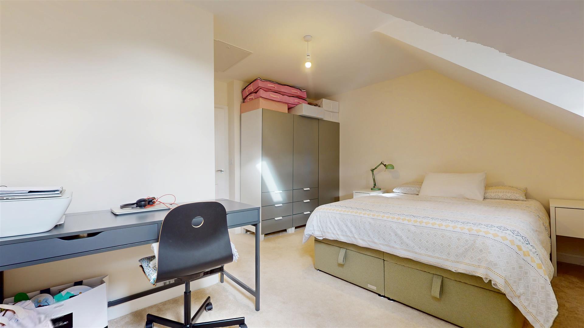 Cicero Crescent, Fairfields, Milton Keynes